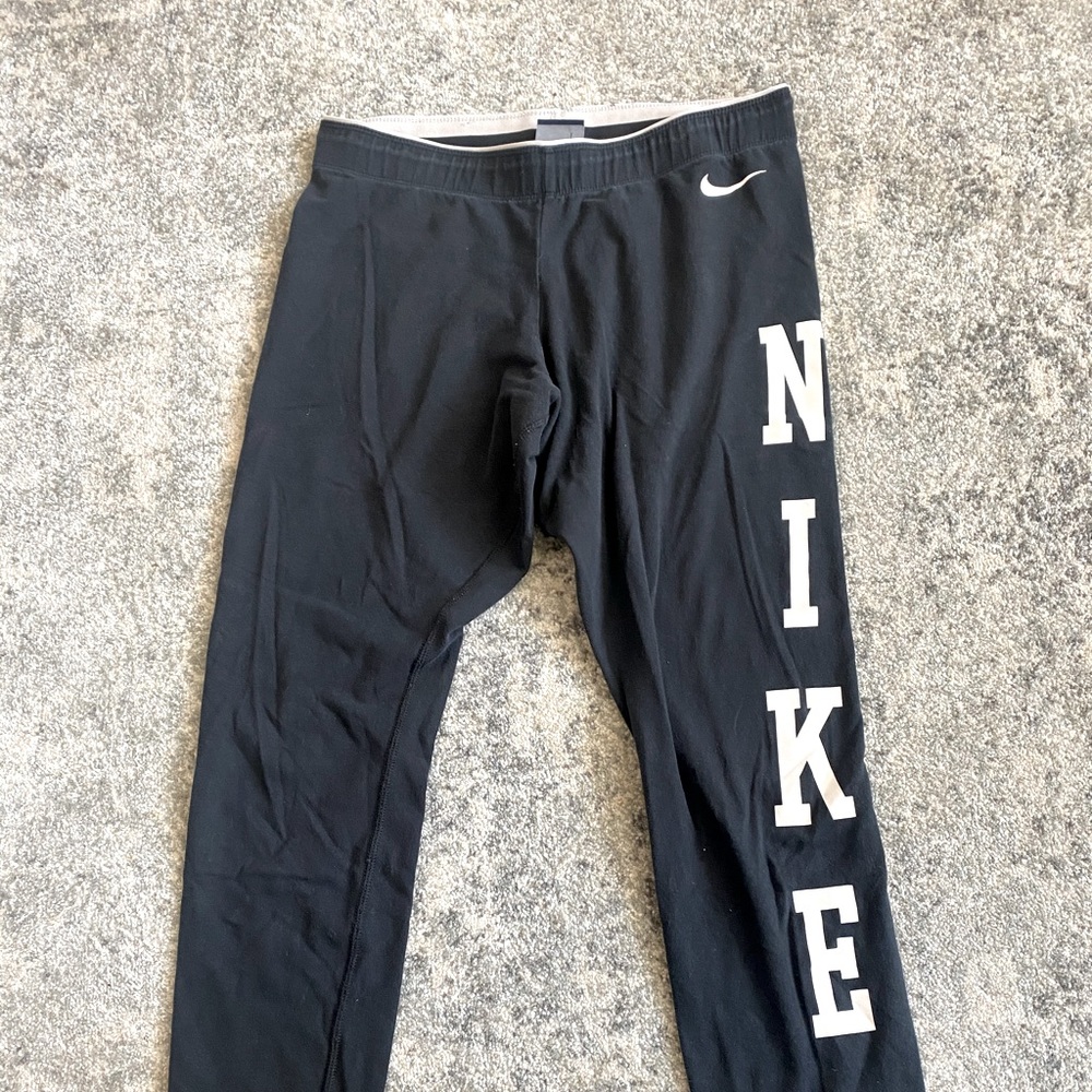 NIKE | Vertical Legging
